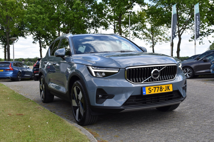Volvo XC40 T5 262PK Plug-in hybrid Ultimate Bright | H&K | Blis | ACC | Trekhaak | Panoramadak | Stoel-Stuur verwarming