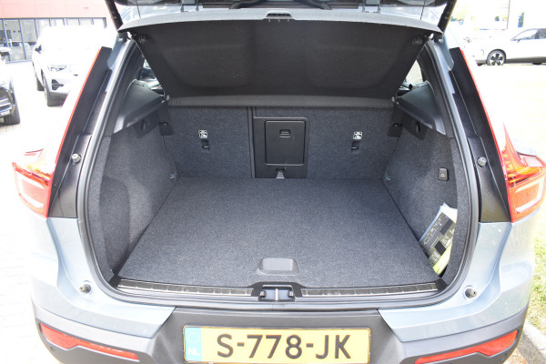 Volvo XC40 T5 262PK Plug-in hybrid Ultimate Bright | H&K | Blis | ACC | Trekhaak | Panoramadak | Stoel-Stuur verwarming