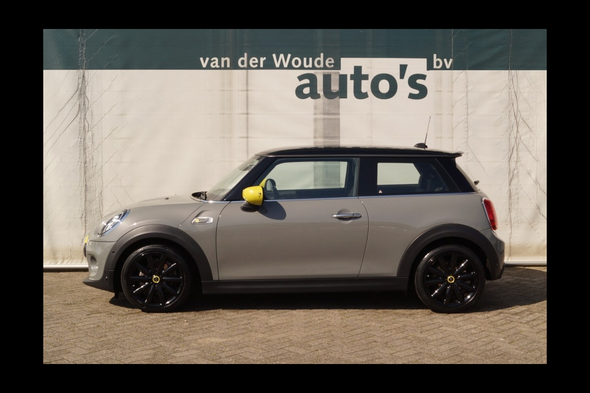 MINI Mini Electric Cooper S Charged 33kWh -LEER-ECC-CAM- MINI Mini Electric Cooper S Charged 33kWh -LEER-ECC-CAM-