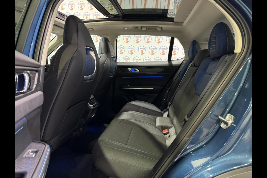 Lynk & Co 01 1.5 MILD Hybride PANO/CAMERA/AUTO-PILOT/MEMORY/APPLE-CARPLAY