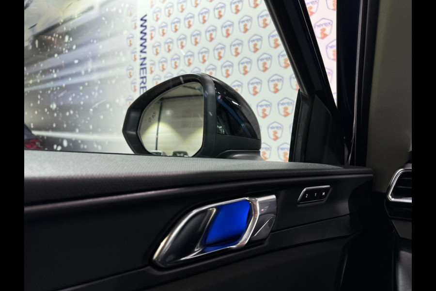 Lynk & Co 01 1.5 MILD Hybride PANO/CAMERA/AUTO-PILOT/MEMORY/APPLE-CARPLAY