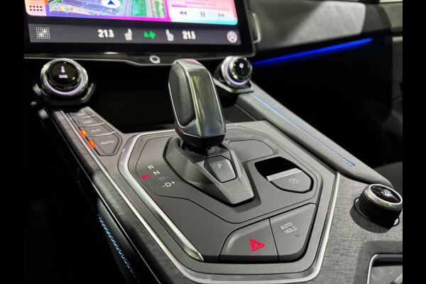 Lynk & Co 01 1.5 MILD Hybride PANO/CAMERA/AUTO-PILOT/MEMORY/APPLE-CARPLAY