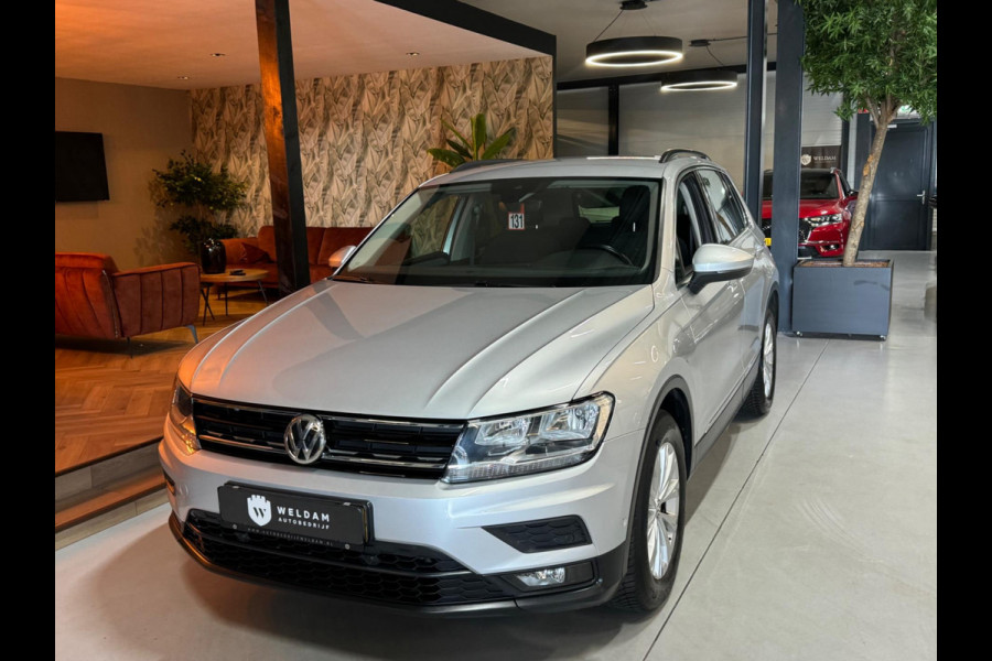 Volkswagen Tiguan 1.4 TSI 4Motion Highline Garantie Trekhaak CarPlay Camera PDC ACC Lane StuurVW StoelVW Off-Road Rijklaar