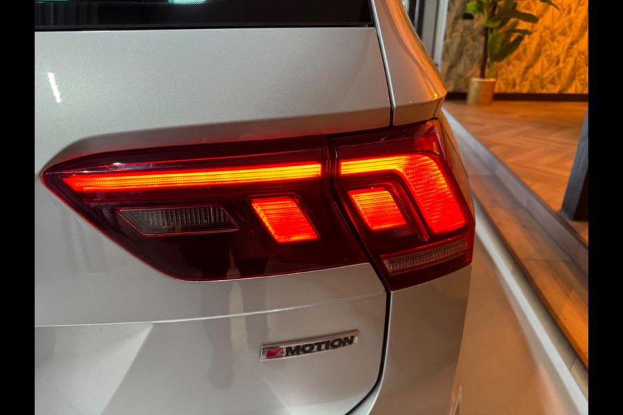 Volkswagen Tiguan 1.4 TSI 4Motion Highline Garantie Trekhaak CarPlay Camera PDC ACC Lane StuurVW StoelVW Off-Road Rijklaar