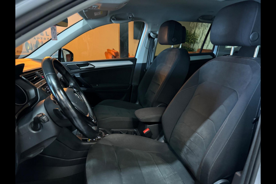 Volkswagen Tiguan 1.4 TSI 4Motion Highline Garantie Trekhaak CarPlay Camera PDC ACC Lane StuurVW StoelVW Off-Road Rijklaar