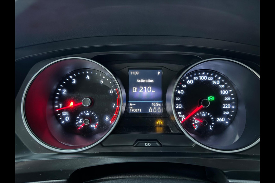 Volkswagen Tiguan 1.4 TSI 4Motion Highline Garantie Trekhaak CarPlay Camera PDC ACC Lane StuurVW StoelVW Off-Road Rijklaar