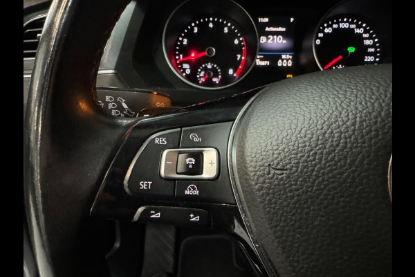 Volkswagen Tiguan 1.4 TSI 4Motion Highline Garantie Trekhaak CarPlay Camera PDC ACC Lane StuurVW StoelVW Off-Road Rijklaar