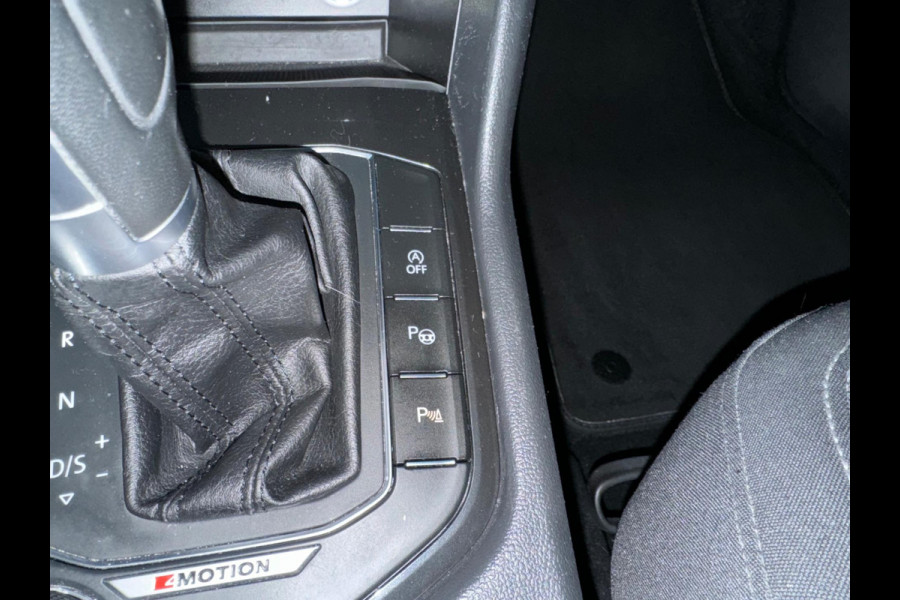 Volkswagen Tiguan 1.4 TSI 4Motion Highline Garantie Trekhaak CarPlay Camera PDC ACC Lane StuurVW StoelVW Off-Road Rijklaar