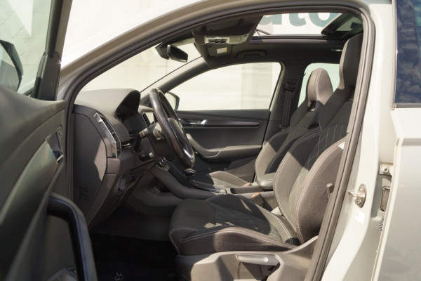 Škoda Karoq 1.5 TSI 150pk DSG Sportline Business -PANO-ECC-
