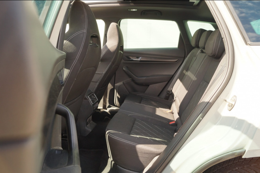 Škoda Karoq 1.5 TSI 150pk DSG Sportline Business -PANO-ECC-