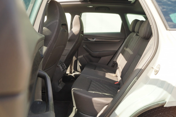 Škoda Karoq 1.5 TSI 150pk DSG Sportline Business -PANO-ECC-