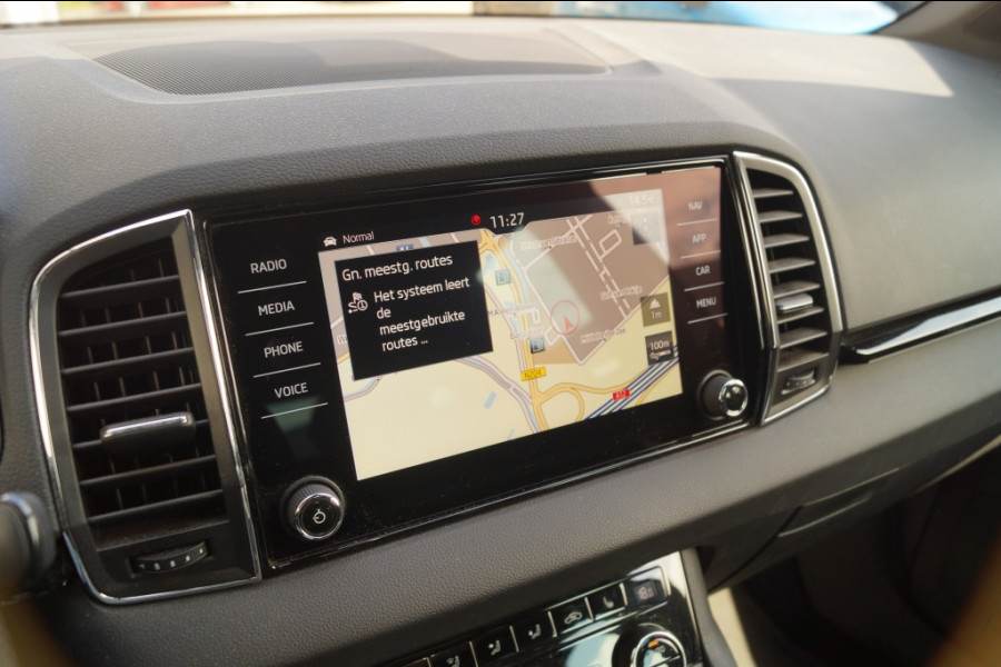 Škoda Karoq 1.5 TSI 150pk DSG Sportline Business -PANO-ECC-