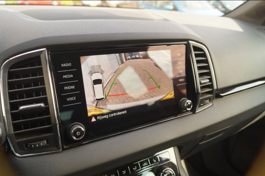 Škoda Karoq 1.5 TSI 150pk DSG Sportline Business -PANO-ECC-