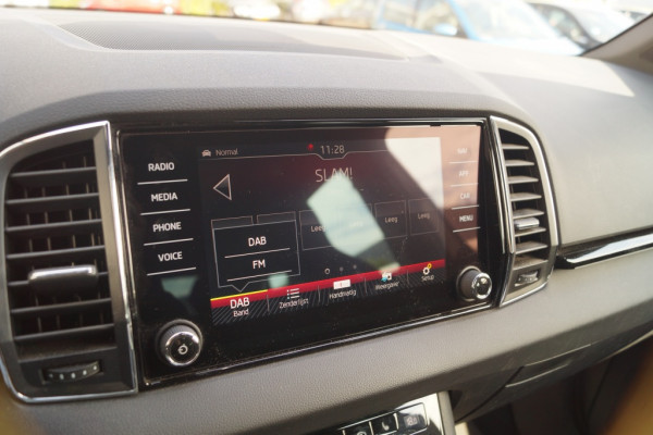 Škoda Karoq 1.5 TSI 150pk DSG Sportline Business -PANO-ECC-