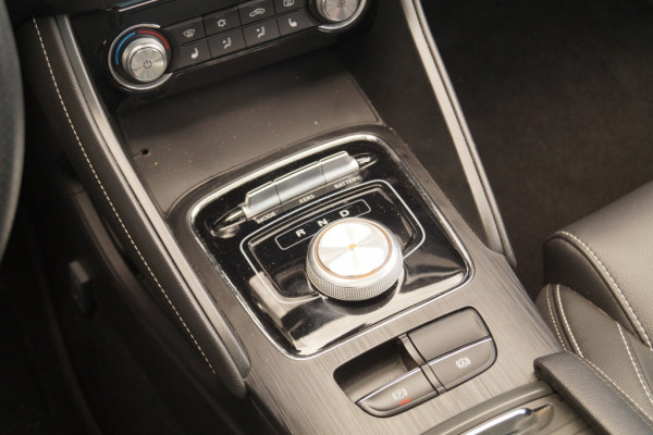 MG ZS EV Luxury 45kWh -PANO-LEER-NAVI-