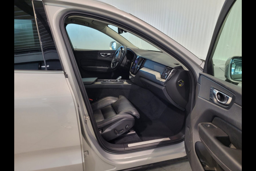 Volvo XC60 T6 Aut. Plug-in Hybrid Inscription Trekhaak Leder Parkeercamera 340pk
