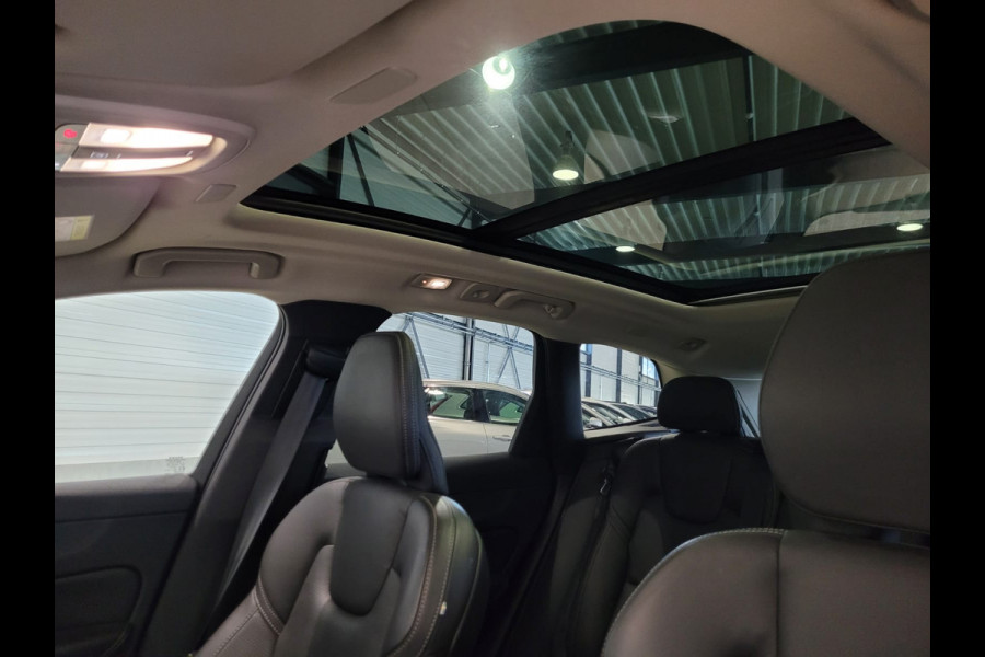 Volvo XC60 T6 Aut. Plug-in Hybrid Inscription Trekhaak Leder Parkeercamera 340pk