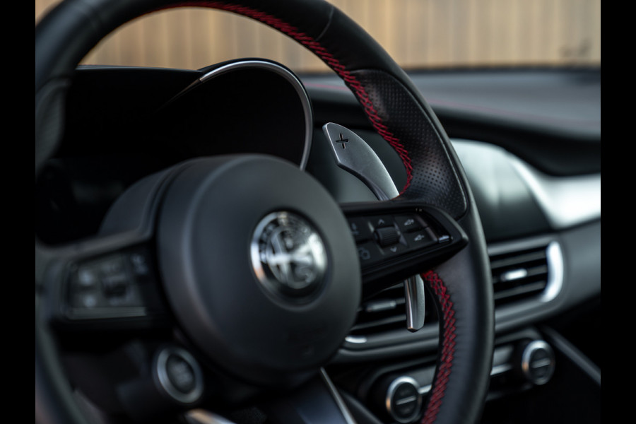 Alfa Romeo Giulia 2.0T 280pk GME AWD Competizione Q4 MY24 | Harman/Kardon | CarPlay | Adapt. cruise