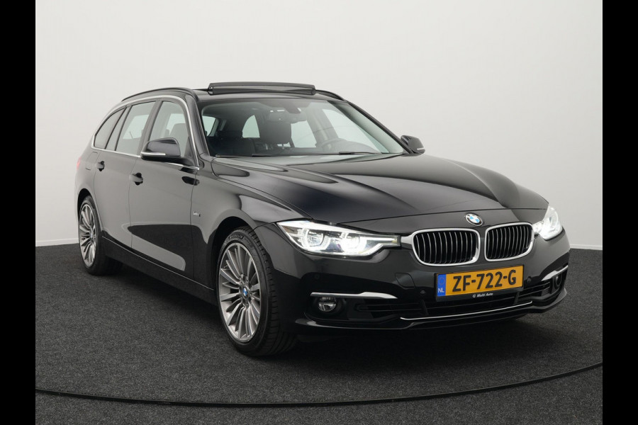 BMW 3 Serie Touring 320i Edition Luxury Line 184pk Automaat | Panodak | Trekhaak af Fabriek | Lederen Bekleding | LED Koplampen | 18"L.M | Navi Full Map | Stoelverwarming |