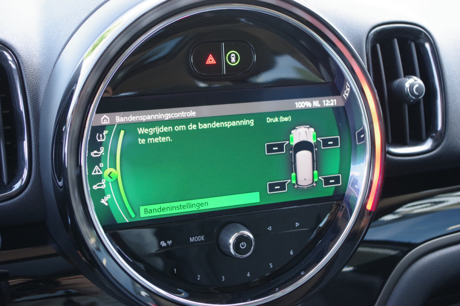 MINI Countryman 2.0 Cooper S E 225 PK ALL4 Pepper PHEV, Panoramadak, Camera, Climate Control, Head-Up