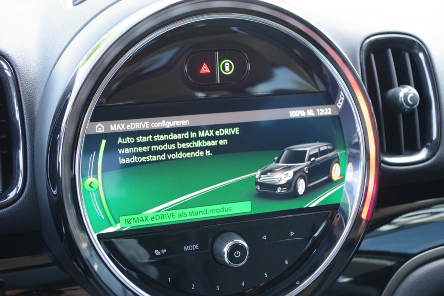MINI Countryman 2.0 Cooper S E 225 PK ALL4 Pepper PHEV, Panoramadak, Camera, Climate Control, Head-Up