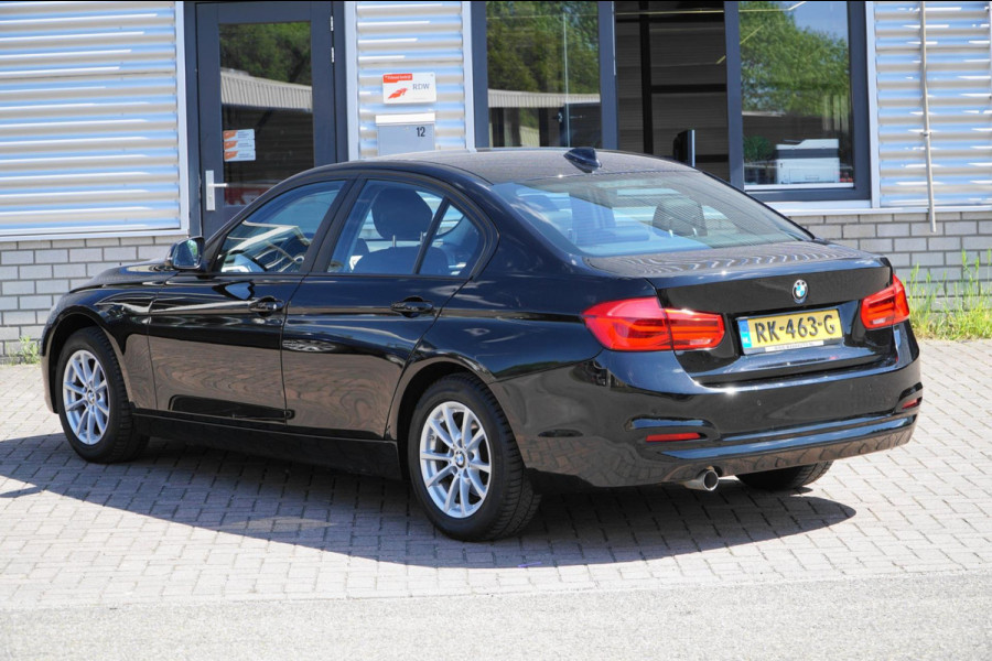 BMW 3 Serie 318i FACELIFT MODEL