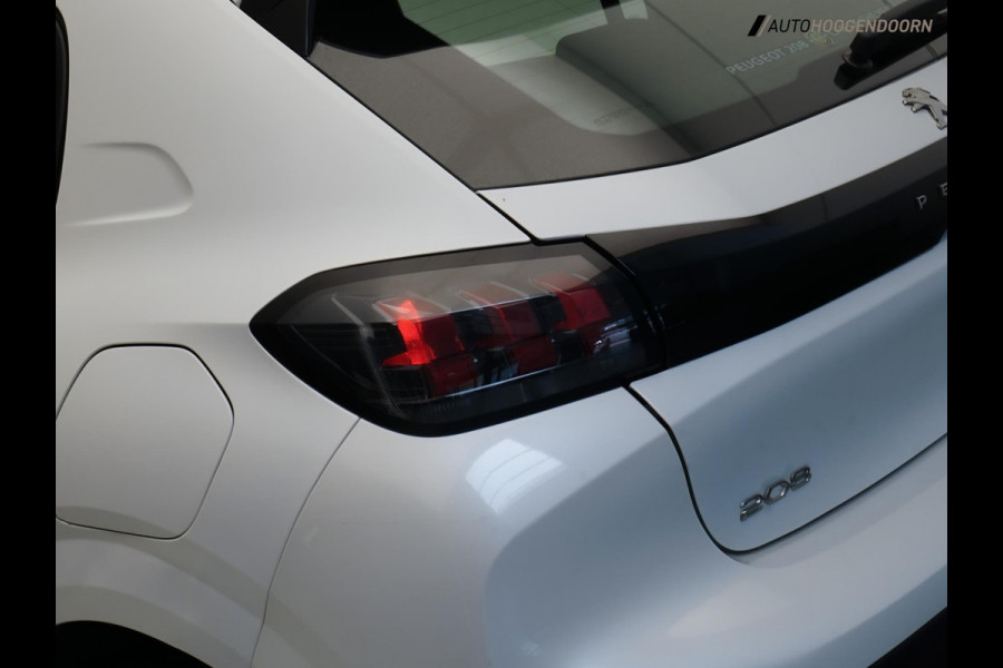 Peugeot 208 1.2 PureTech Exclusive (APPLE CARPLAY,PARELMOER,PARKEERSENSOREN,CRUISE,LED VERLICHTING,SPORTSTOELEN,TOPCONDITIE)