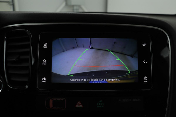 Mitsubishi Outlander 2.0 PHEV Pure | Trekhaak | Carplay | Camera | Half leder | Keyless | Climate control | Cruise control