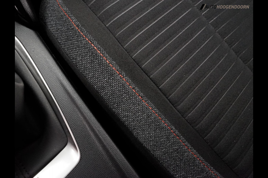 Peugeot 208 1.2 PureTech Sport (APPLE CARPLAY,LED VERLICHTING,CLIMATE,CRUISE,NAVIGATIE,SPORTSTOELEN,NIEUWE APK,TOPCONDITIE)