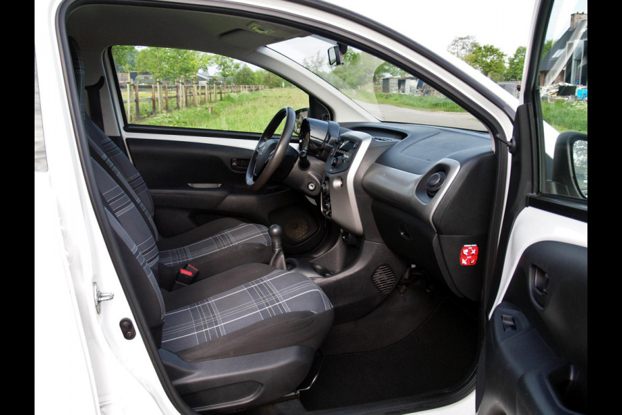 Peugeot 108 1.0 e-VTi Active | Bluetooth | Airco |