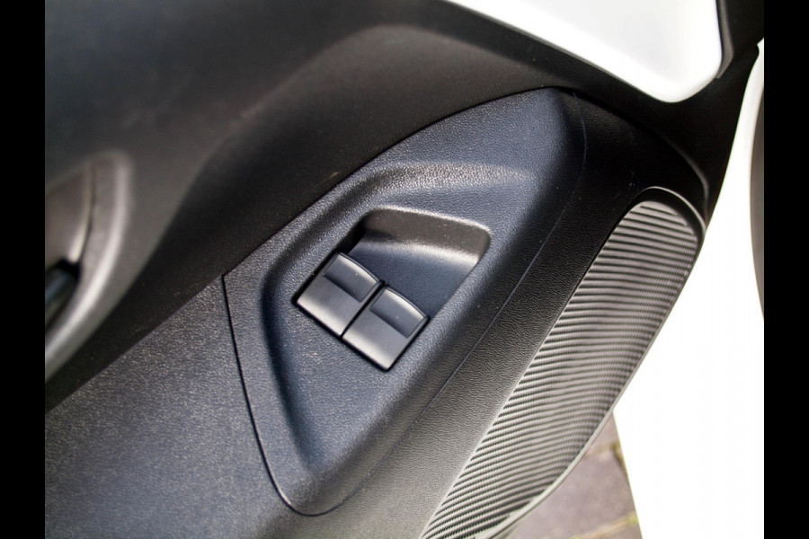 Peugeot 108 1.0 e-VTi Active | Bluetooth | Airco |