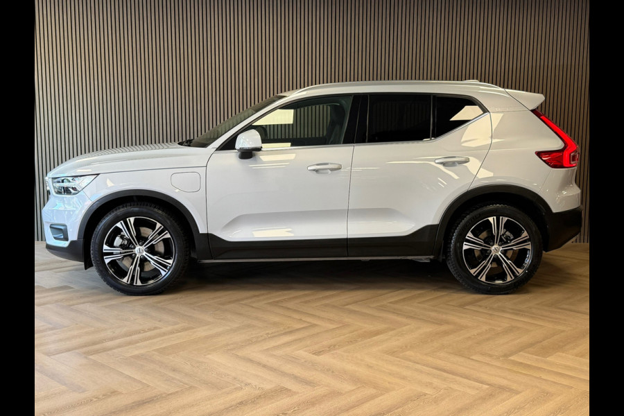 Volvo XC40 1.5 T5 Recharge Business Pro AUT. LEDER NAVIGATIE CAMERA APPLE CARPLAY LANE ASSIST MEMORY STOELVERWARMING AIRCO CRUISE