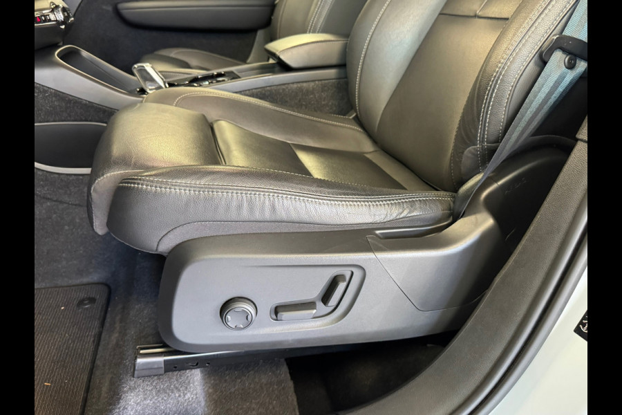 Volvo XC40 1.5 T5 Recharge Business Pro AUT. LEDER NAVIGATIE CAMERA APPLE CARPLAY LANE ASSIST MEMORY STOELVERWARMING AIRCO CRUISE