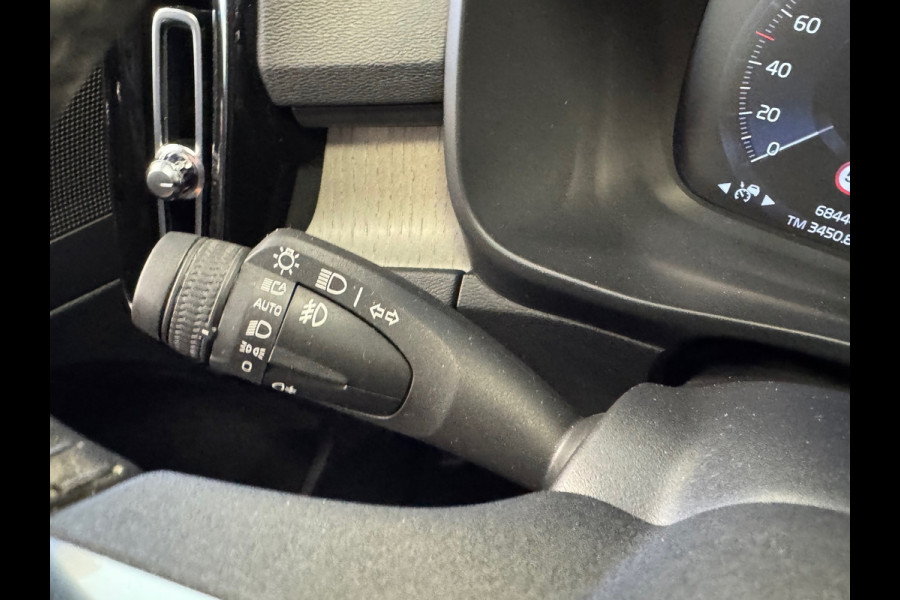 Volvo XC40 1.5 T5 Recharge Business Pro AUT. LEDER NAVIGATIE CAMERA APPLE CARPLAY LANE ASSIST MEMORY STOELVERWARMING AIRCO CRUISE