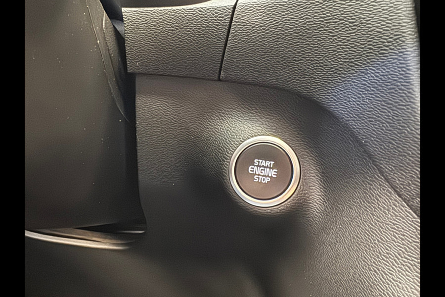 Volvo XC40 1.5 T5 Recharge Business Pro AUT. LEDER NAVIGATIE CAMERA APPLE CARPLAY LANE ASSIST MEMORY STOELVERWARMING AIRCO CRUISE
