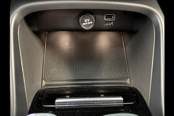 Volvo XC40 1.5 T5 Recharge Business Pro AUT. LEDER NAVIGATIE CAMERA APPLE CARPLAY LANE ASSIST MEMORY STOELVERWARMING AIRCO CRUISE