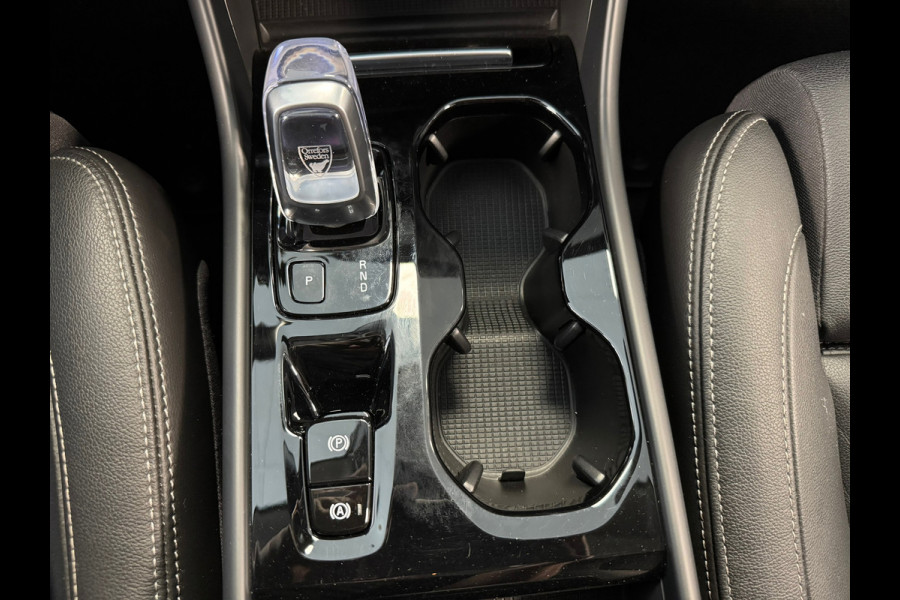 Volvo XC40 1.5 T5 Recharge Business Pro AUT. LEDER NAVIGATIE CAMERA APPLE CARPLAY LANE ASSIST MEMORY STOELVERWARMING AIRCO CRUISE
