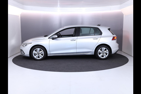 Volkswagen Golf 1.0 TSI Life 110 pk | Navigatie | Parkeersensoren | Adaptieve cruise control | Autom. airco | Apple Carplay/Android Auto |