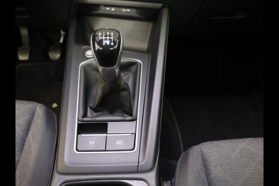 Volkswagen Golf 1.0 TSI Life 110 pk | Navigatie | Parkeersensoren | Adaptieve cruise control | Autom. airco | Apple Carplay/Android Auto |