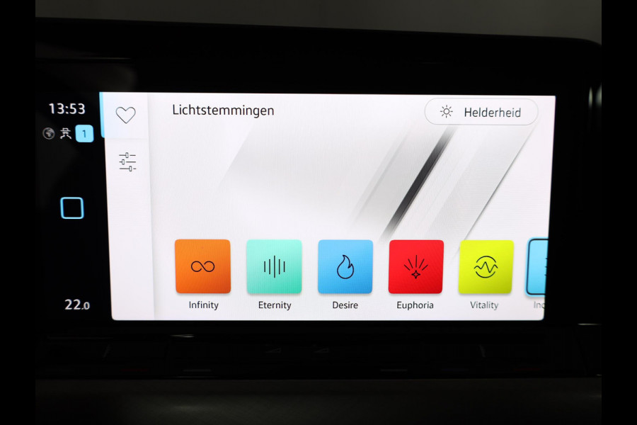 Volkswagen Golf 1.0 TSI Life 110 pk | Navigatie | Parkeersensoren | Adaptieve cruise control | Autom. airco | Apple Carplay/Android Auto |