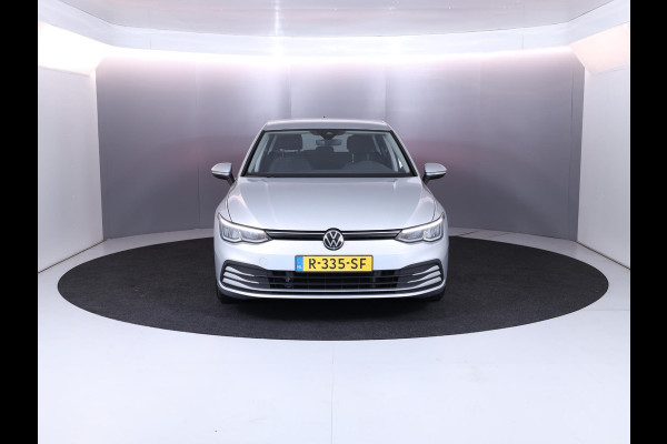 Volkswagen Golf 1.0 TSI Life 110 pk | Navigatie | Parkeersensoren | Adaptieve cruise control | Autom. airco | Apple Carplay/Android Auto |