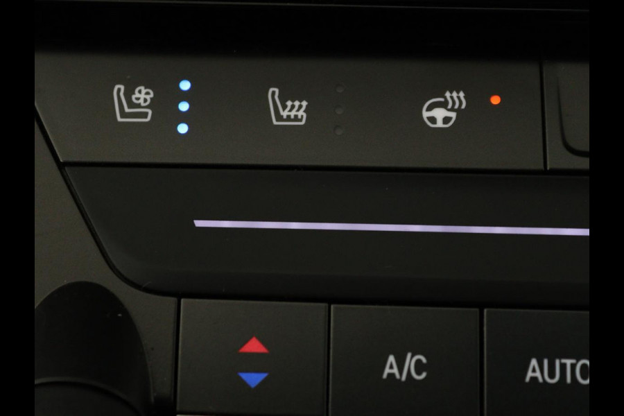 Opel Astra 1.6 Turbo Plug In Hybrid Ultimate GS | Panoramadak | Stoelventilatie | Head-Up | Leder | Massage | Trekhaak | Adaptive cruise | 360 camera | Full LED | Achterbankverwarming