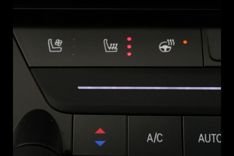 Opel Astra 1.6 Turbo Plug In Hybrid Ultimate GS | Panoramadak | Stoelventilatie | Head-Up | Leder | Massage | Trekhaak | Adaptive cruise | 360 camera | Full LED | Achterbankverwarming