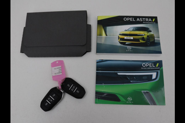 Opel Astra 1.6 Turbo Plug In Hybrid Ultimate GS | Panoramadak | Stoelventilatie | Head-Up | Leder | Massage | Trekhaak | Adaptive cruise | 360 camera | Full LED | Achterbankverwarming