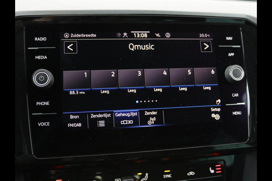 Volkswagen Passat 2.0 TDI Comfort Business | Stoelverwarming | Camera | Adaptive cruise | Carplay | Massage | Navigatie | Full LED | Parkeerhulp