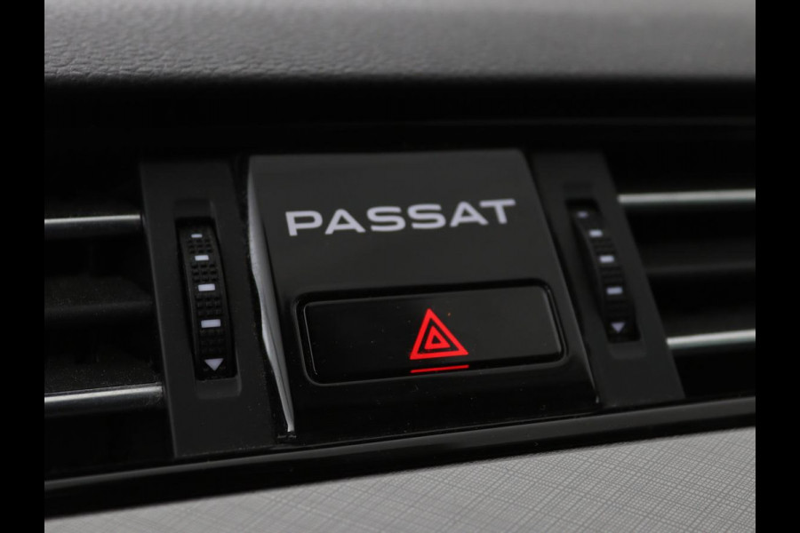 Volkswagen Passat 2.0 TDI Comfort Business | Stoelverwarming | Camera | Adaptive cruise | Carplay | Massage | Navigatie | Full LED | Parkeerhulp
