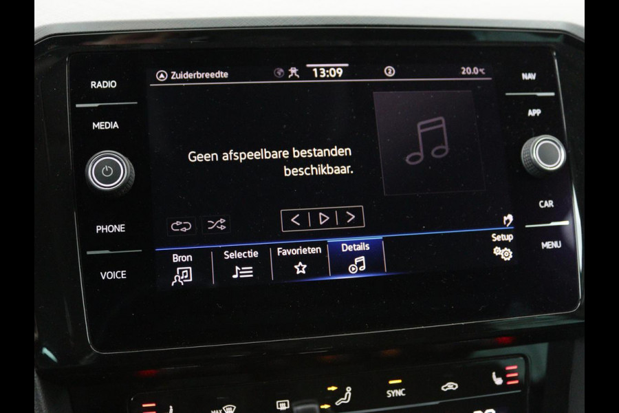 Volkswagen Passat 2.0 TDI Comfort Business | Stoelverwarming | Camera | Adaptive cruise | Carplay | Massage | Navigatie | Full LED | Parkeerhulp