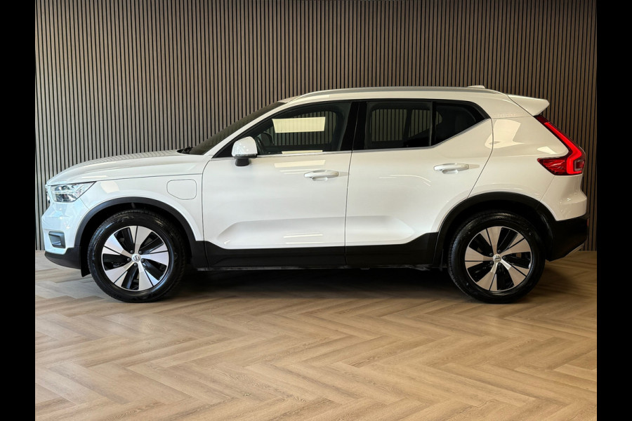 Volvo XC40 1.5 T5 Recharge Inscription AUT. AIRCO NAVIGATIE CRUISE PDC APPLE CARPLAY LANE ASSIST KEYLES-GO