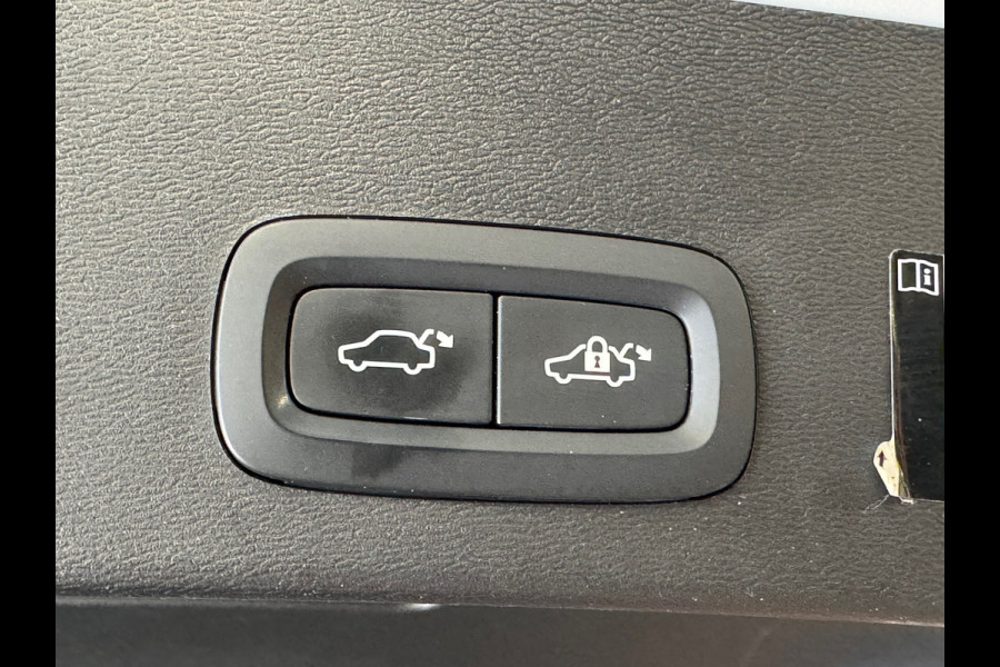 Volvo XC40 1.5 T5 Recharge Inscription AUT. AIRCO NAVIGATIE CRUISE PDC APPLE CARPLAY LANE ASSIST KEYLES-GO