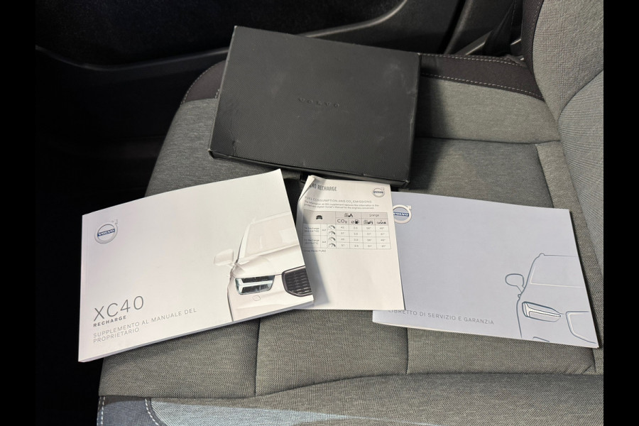 Volvo XC40 1.5 T5 Recharge Inscription AUT. AIRCO NAVIGATIE CRUISE PDC APPLE CARPLAY LANE ASSIST KEYLES-GO